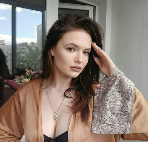 Индивидуалка СПб Диодора Шатенка c 3 размером груди у метро Гостиный Двор Санкт-Петербург Фото-2