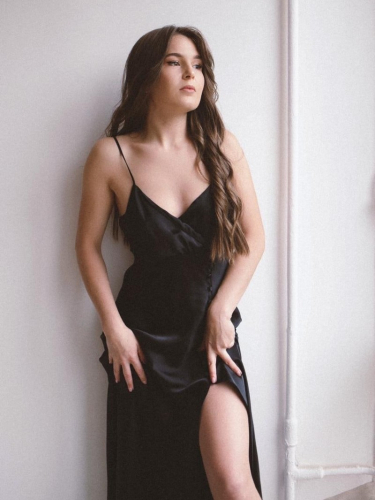 Проститутка Питера Лена Брюнетка c 3 размером груди у метро Пролетарская Санкт-Петербург Фото-3